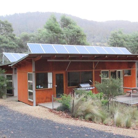 Base Camp Tasmania Hotel New Norfolk Exterior photo