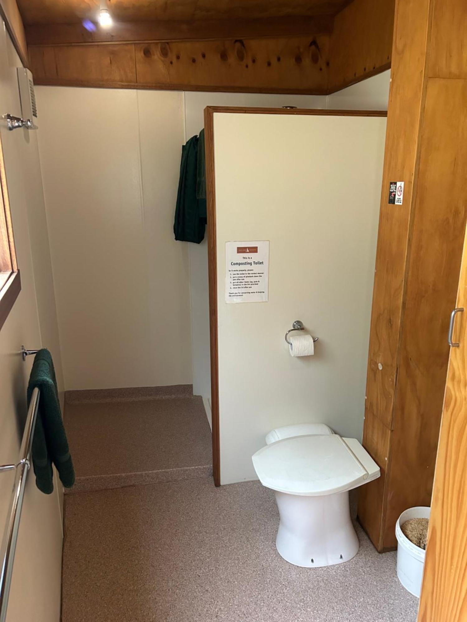 Base Camp Tasmania Hotel New Norfolk Room photo